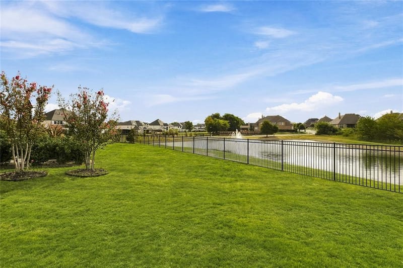 3904 Ephron Avenue, Flower Mound TX 75022 - Photo 34