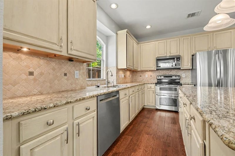 415 Heatherwood Drive, Allen TX 75002 - Photo 10