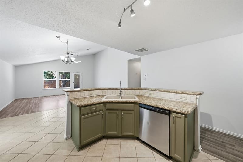 5228 Boxwood Lane, McKinney TX 75070 - Photo 8