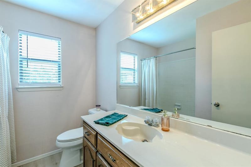 1057 Radisson Drive, Hewitt TX 76643 - Photo 7
