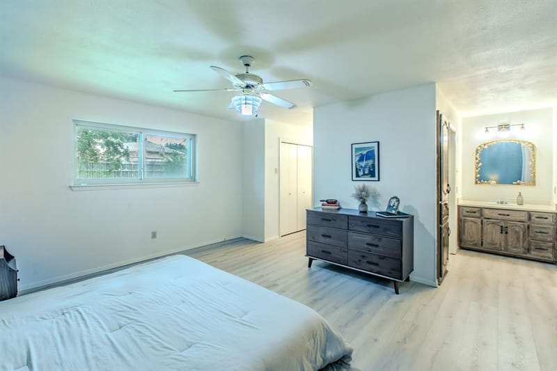 1057 Radisson Drive, Hewitt TX 76643 - Photo 8