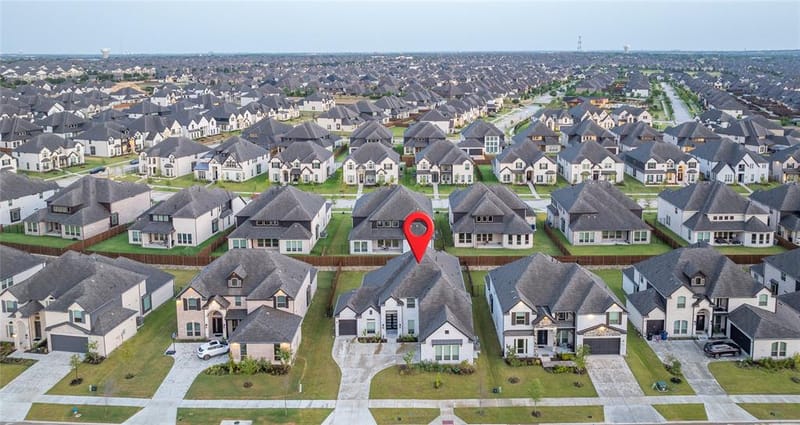 12135 Cotton Field Road, Frisco TX 75035 - Photo 2