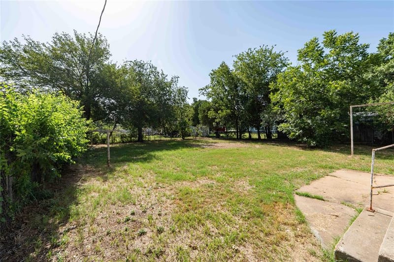 514 MCCONNELL Street, Jacksboro TX 76458 - Photo 6