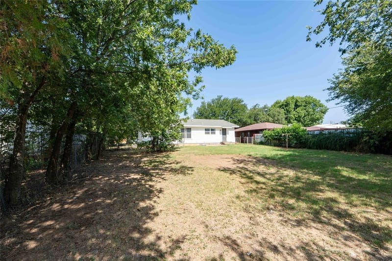 514 MCCONNELL Street, Jacksboro TX 76458 - Photo 8