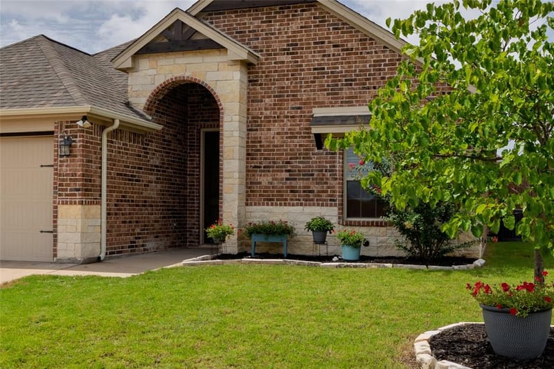 205 Harp Avenue, Godley TX 76044 - Photo 3