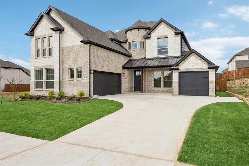 8916 Amistad Lane, Denton TX 76226 - Photo 3
