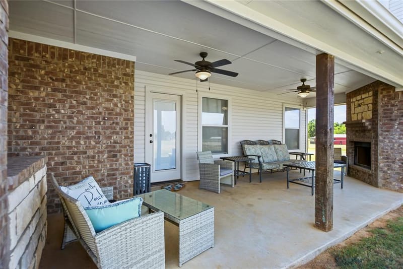 1389 Thomas Road, Springtown TX 76082 - Photo 24