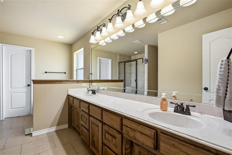1389 Thomas Road, Springtown TX 76082 - Photo 15