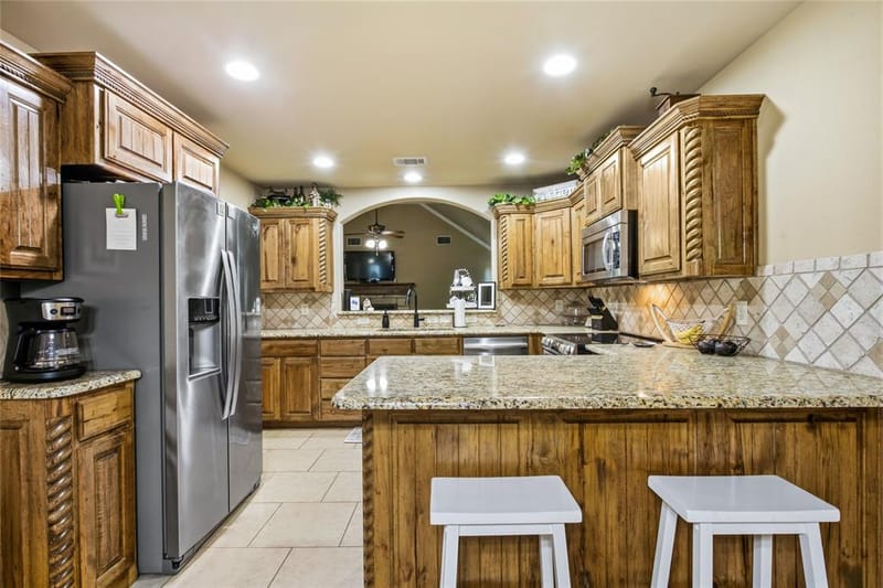 1389 Thomas Road, Springtown TX 76082 - Photo 8