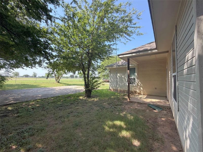 122 Katy Street, Cleburne TX 76031 - Photo 13