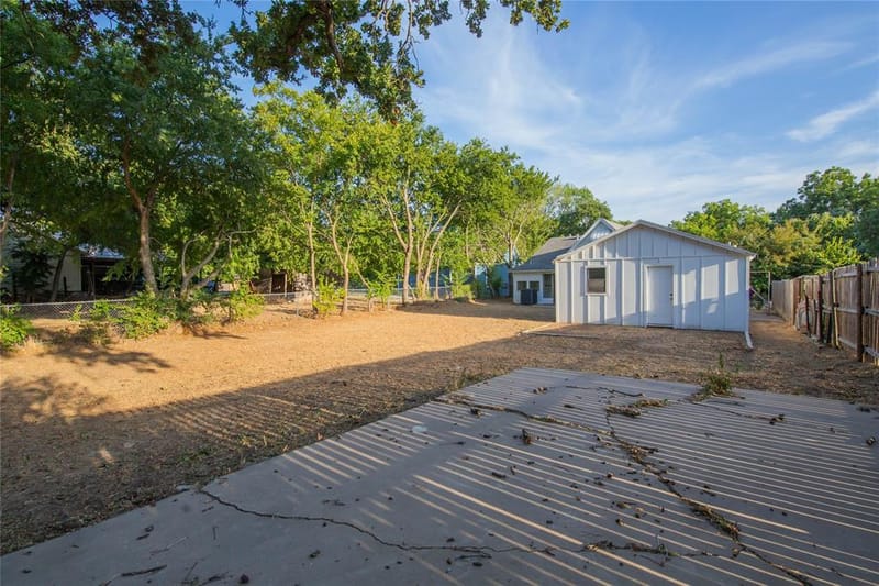 311 Throckmorton, Weatherford TX 76086 - Photo 17