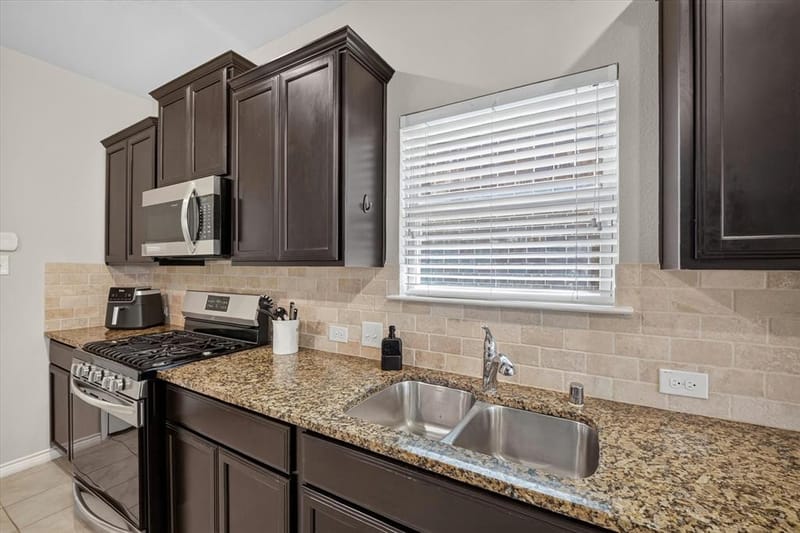 10317 Dimmit Place, McKinney TX 75071 - Photo 12