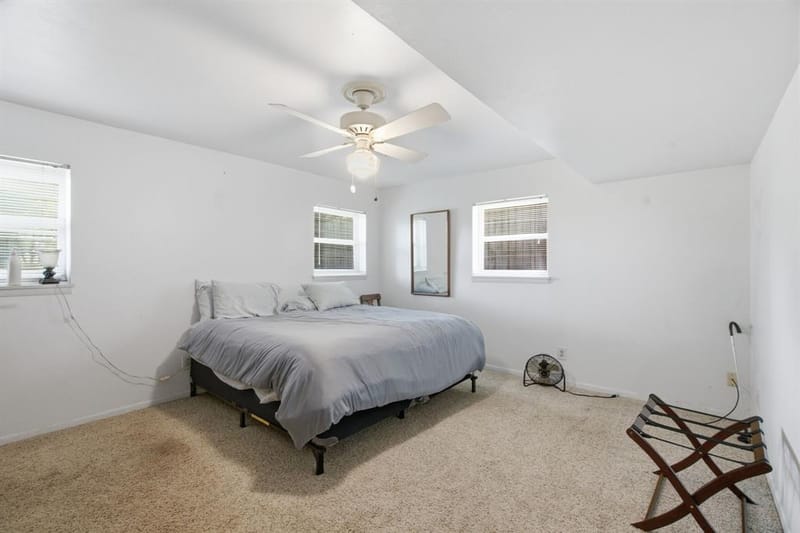 1301 Colonial Court, Arlington TX 76013 - Photo 19
