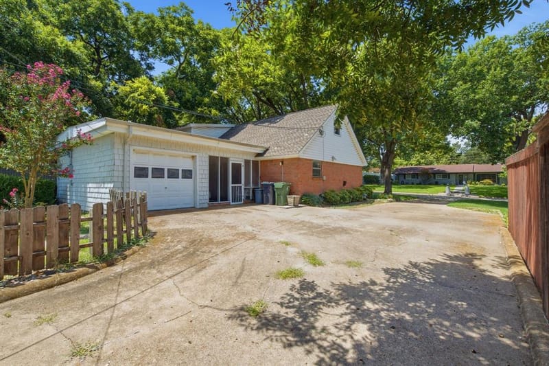 1301 Colonial Court, Arlington TX 76013 - Photo 39