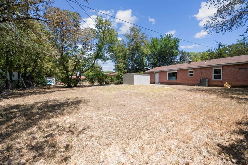 4816 Eastover Avenue, Fort Worth TX 76119 - Photo 23