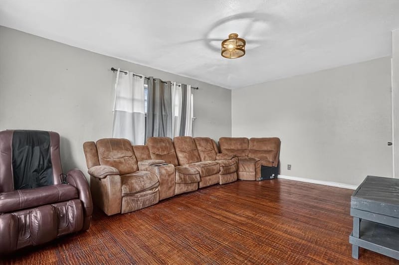 1029 S Bryan Street, Mesquite TX 75149 - Photo 4