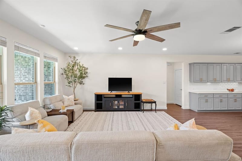 1833 Sebright Trail, Fort Worth TX 76052 - Photo 2