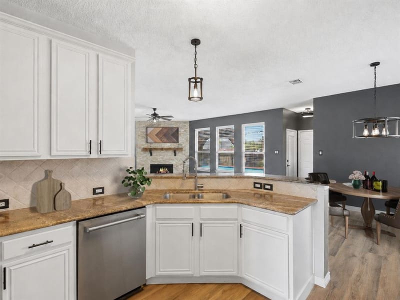 4013 Standridge Drive, The Colony TX 75056 - Photo 8