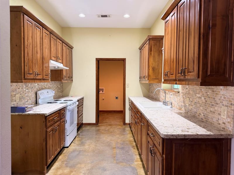 9982 County Road 4200, Kerens TX 75144 - Photo 6