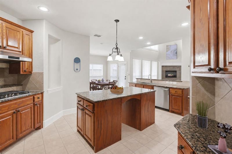 10185 Burnt Mill Lane, Frisco TX 75035 - Photo 12