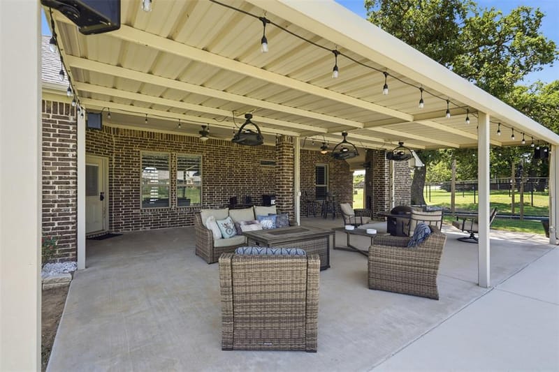 205 Lavender Court, Springtown TX 76082 - Photo 36