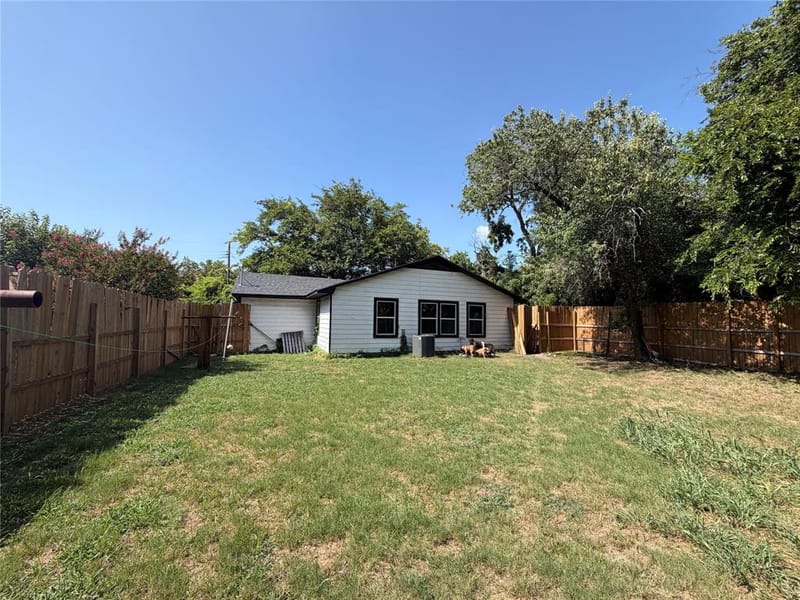 2028 E Jones Street, Sherman TX 75090 - Photo 4