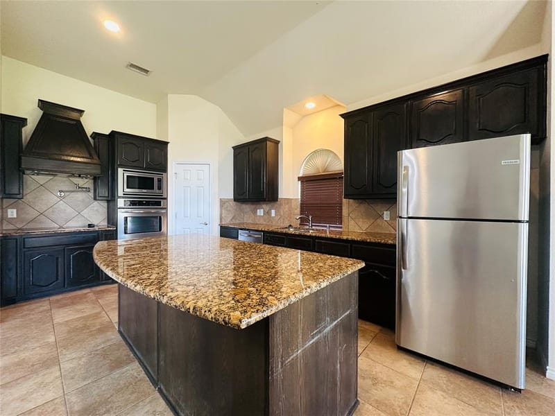 702 Carolyn T Hunt Drive, Cedar Hill TX 75104 - Photo 6