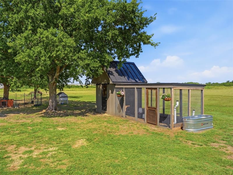 1521 County Road 1107b, Cleburne TX 76031 - Photo 16