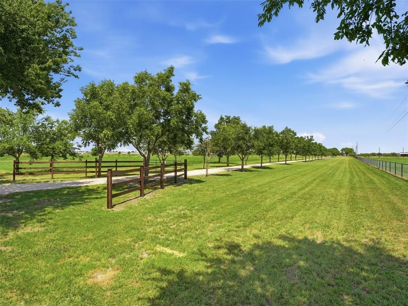 1521 County Road 1107b, Cleburne TX 76031 - Photo 19