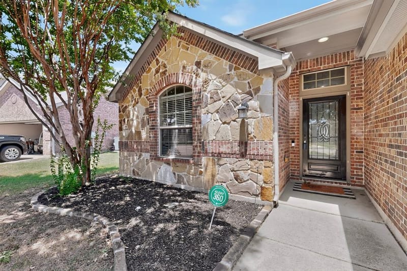 1336 Shelley Drive, Burleson TX 76028 - Photo 3
