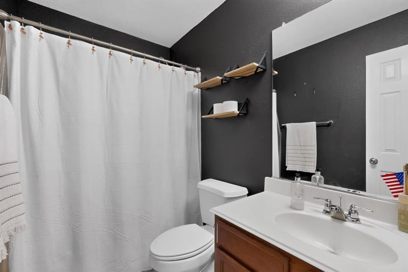 1336 Shelley Drive, Burleson TX 76028 - Photo 14