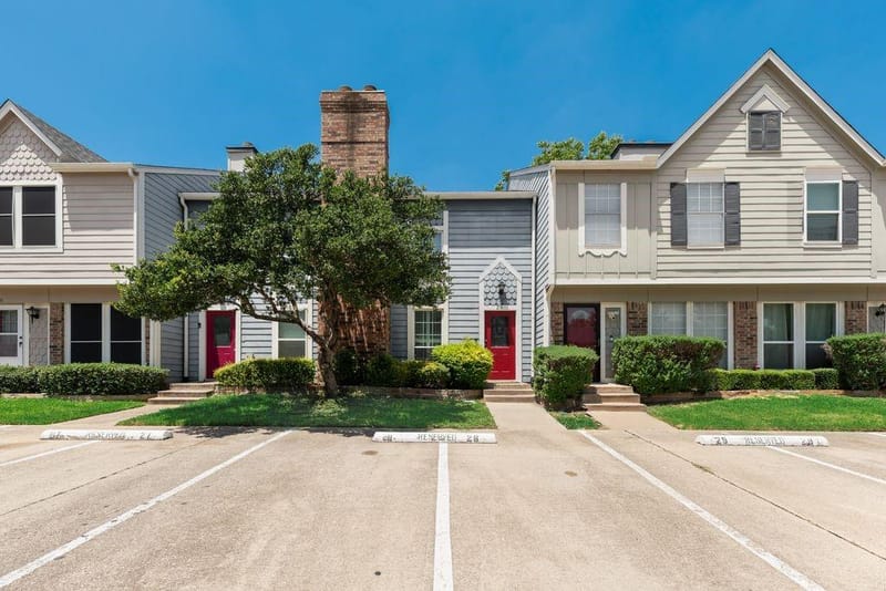 28 Abbey Road, Euless TX 76039 - Photo 2