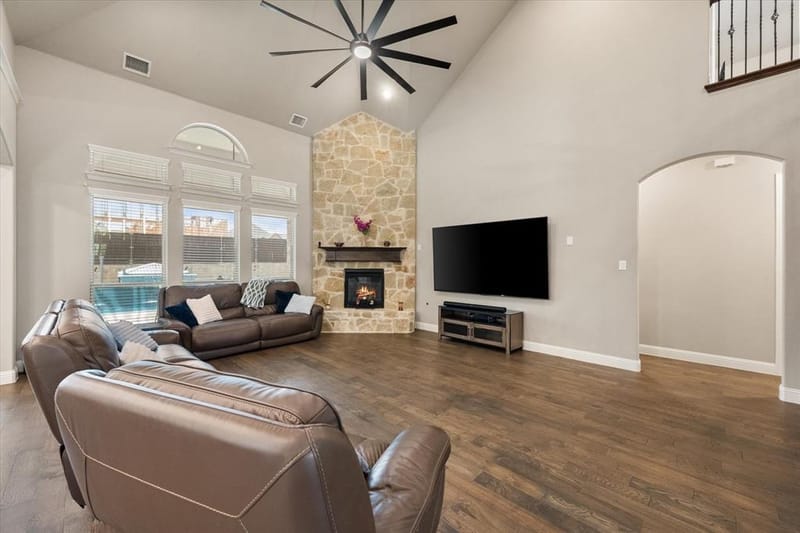 9913 Villa Verde Drive, Fort Worth TX 76179 - Photo 7