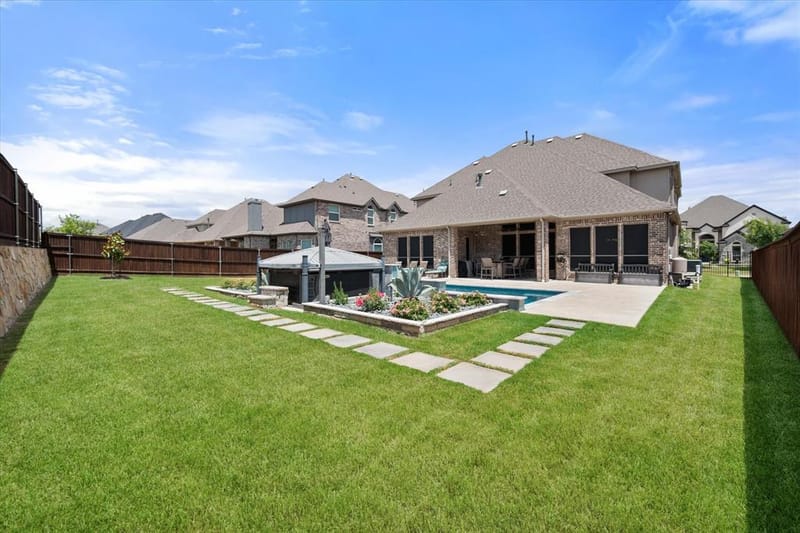 9913 Villa Verde Drive, Fort Worth TX 76179 - Photo 3