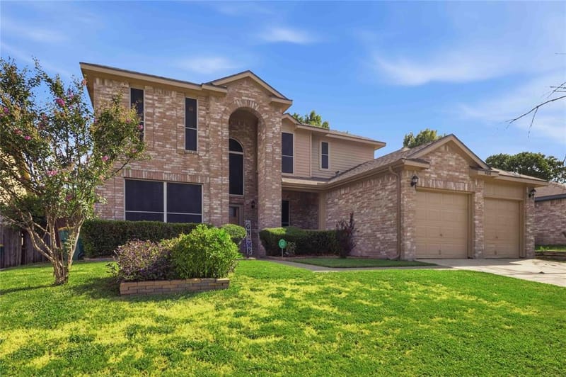 908 Chauvin Drive, Cedar Hill TX 75104 - Photo 3