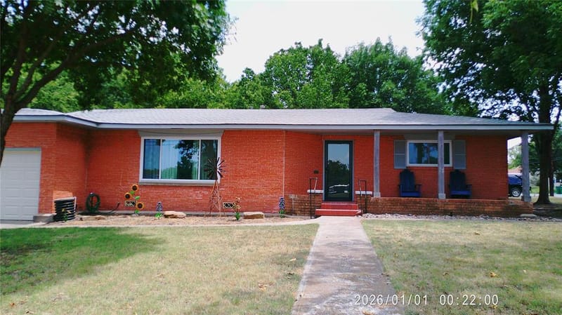 305 Rock Street, Bowie TX 76230 - Photo 36