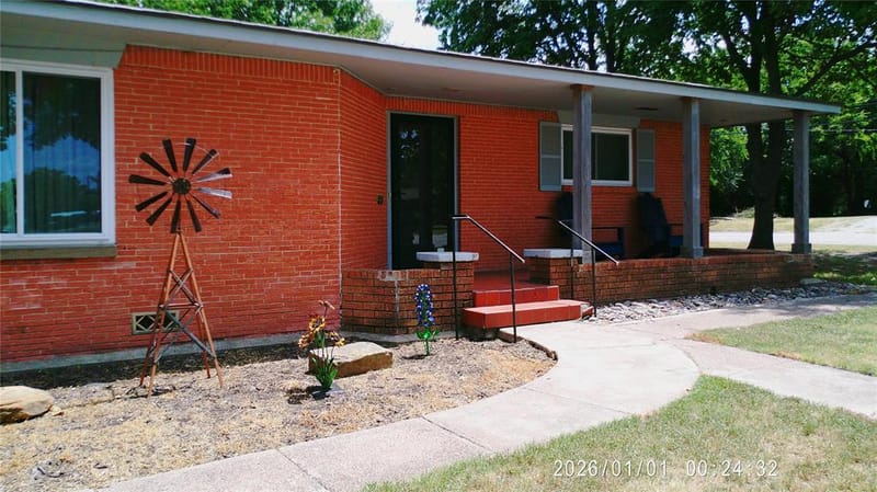 305 Rock Street, Bowie TX 76230 - Photo 35