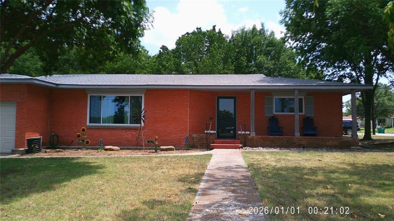 305 Rock Street, Bowie TX 76230 - Photo 21