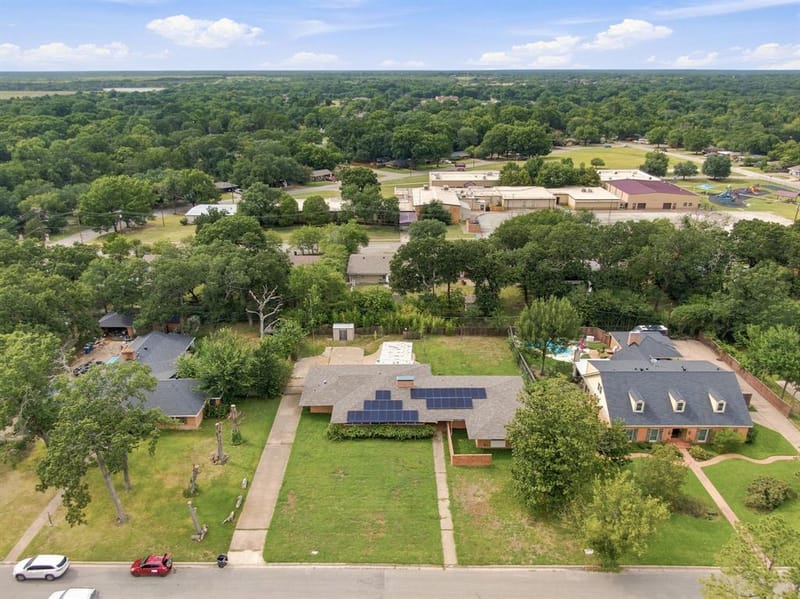 1444 Oaklawn Drive, Corsicana TX 75110