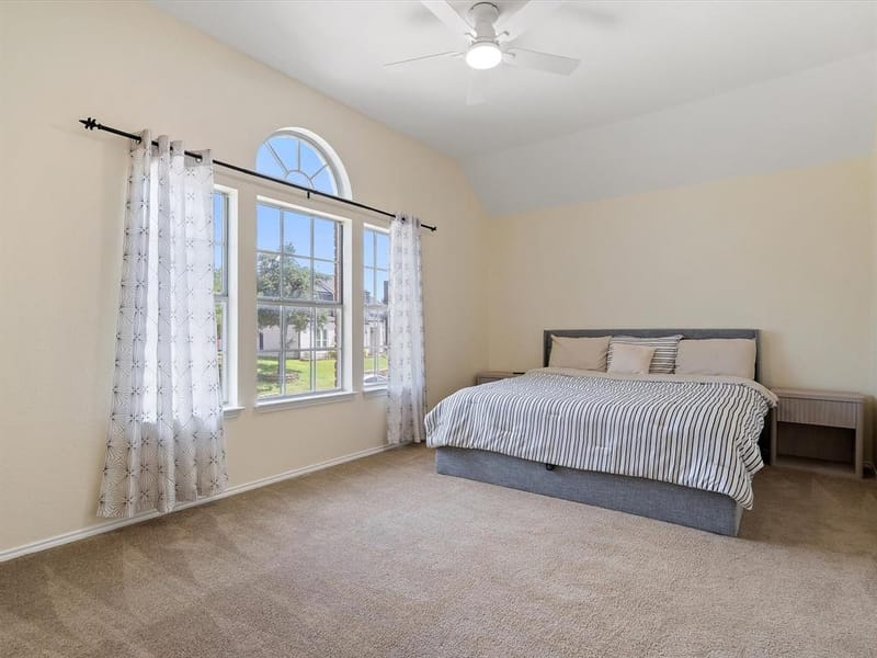 1339 Barclay Drive, Carrollton TX 75007 - Photo 10
