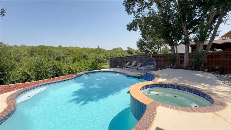 1339 Barclay Drive, Carrollton TX 75007 - Photo 25