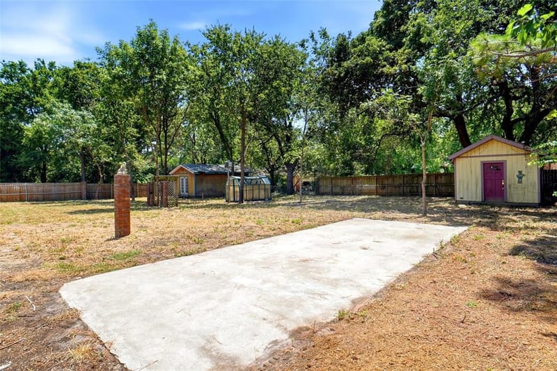 900 Liveoak Street, Denton TX 76209 - Photo 24