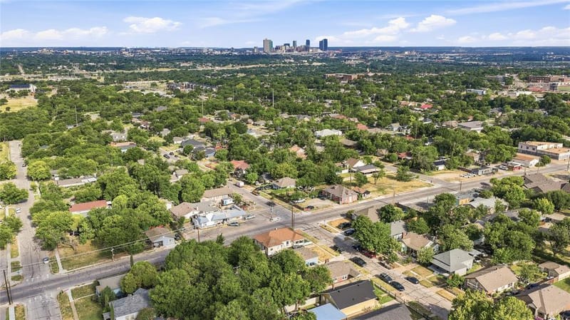 3204 Avenue L, Fort Worth TX 76105 - Photo 12