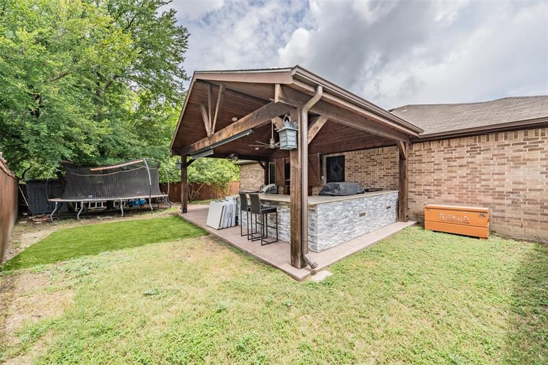 8015 Leigh Ann Drive, Dallas TX 75232 - Photo 5