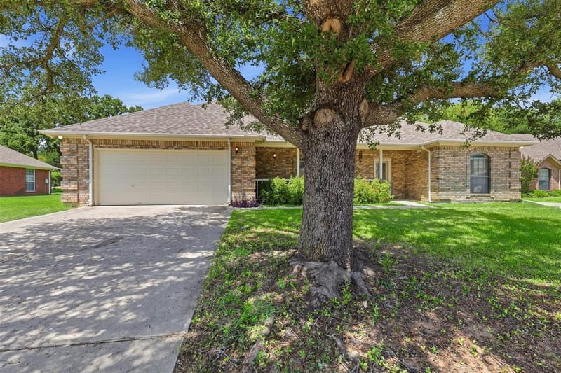 2103 Fair Oaks Drive, Bridgeport TX 76426 - Photo 3