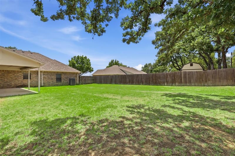 2103 Fair Oaks Drive, Bridgeport TX 76426 - Photo 29