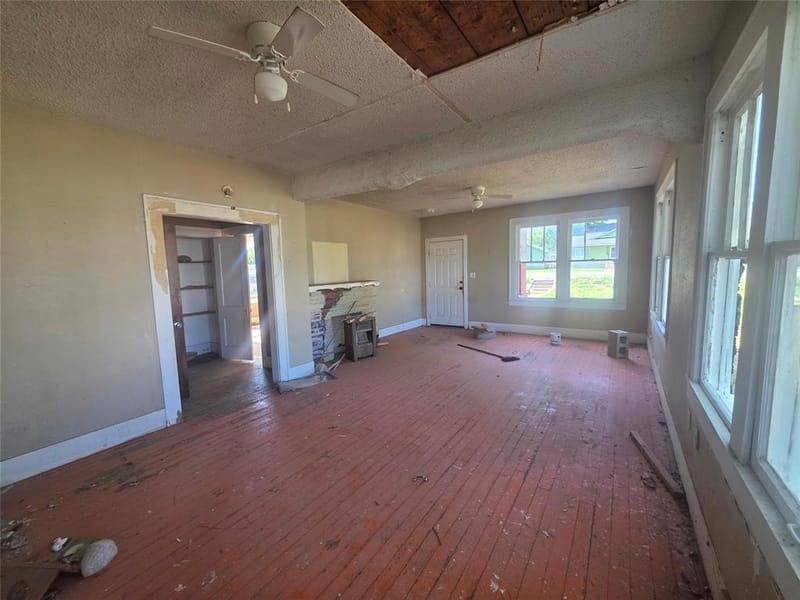 1100 E Walker Street, Breckenridge TX 76424 - Photo 7
