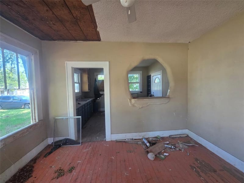 1100 E Walker Street, Breckenridge TX 76424 - Photo 8