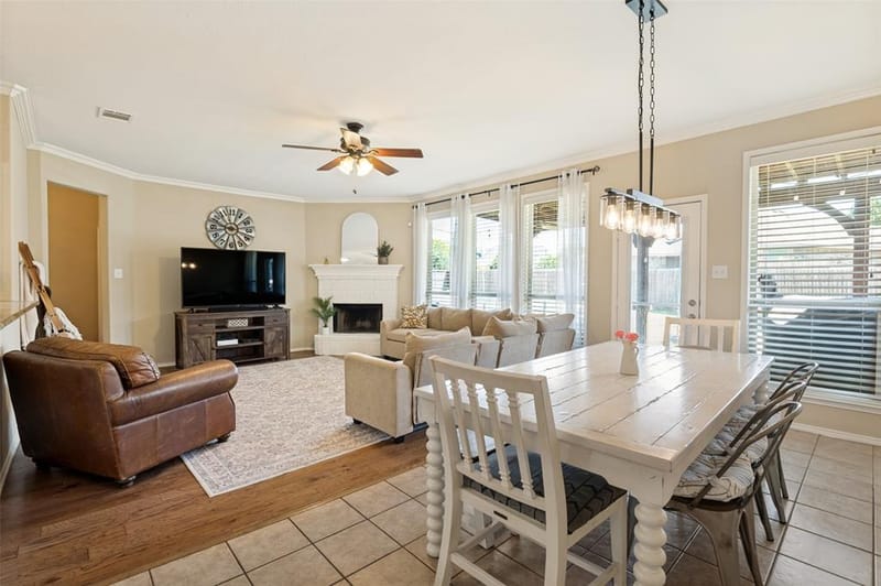 702 Champlain Court, Midlothian TX 76065 - Photo 14