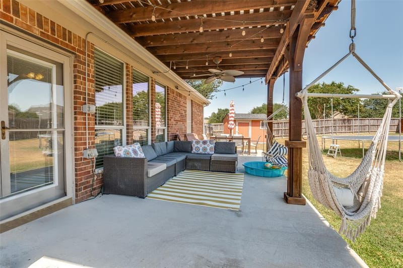 702 Champlain Court, Midlothian TX 76065 - Photo 21